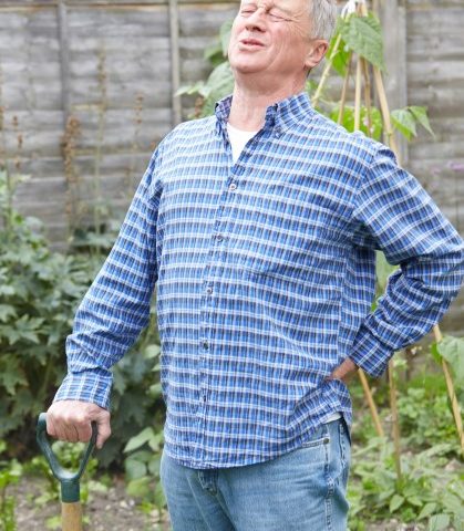 back safe gardening advice from north london chiropractor